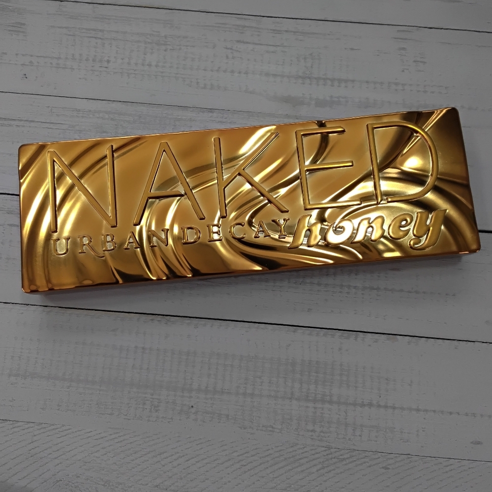 Urban Decay Honey Gold Eyeshadow Palette